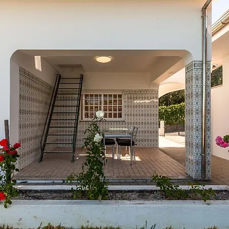 Casa Do Costa Com Piscina * Fermedo